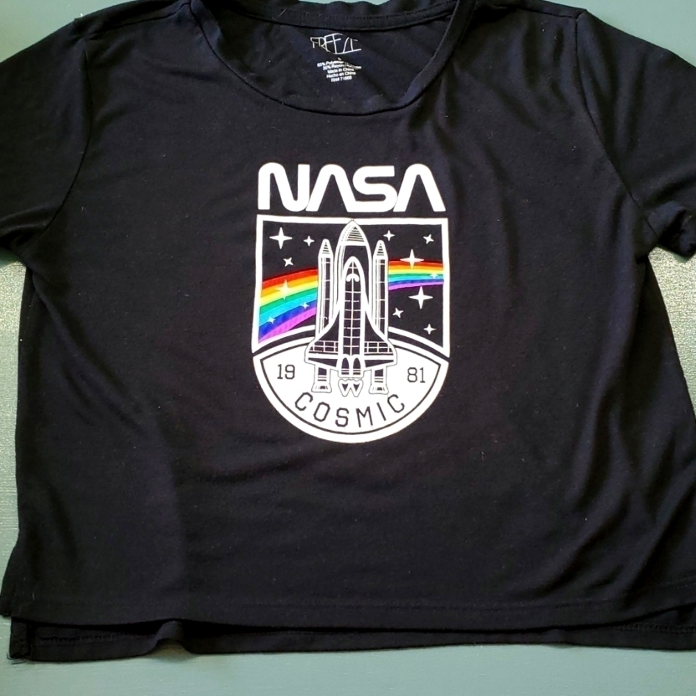 Nasal,β Black short sleeve tee. Size women's small. 1981 cosmic.